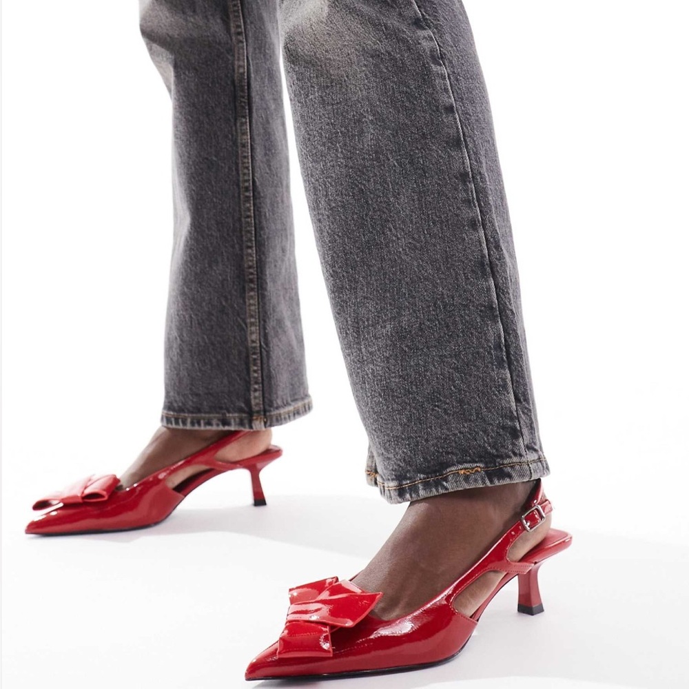 Stradivarius Slingback heels with fold detail in red - Picture 3 of 7
